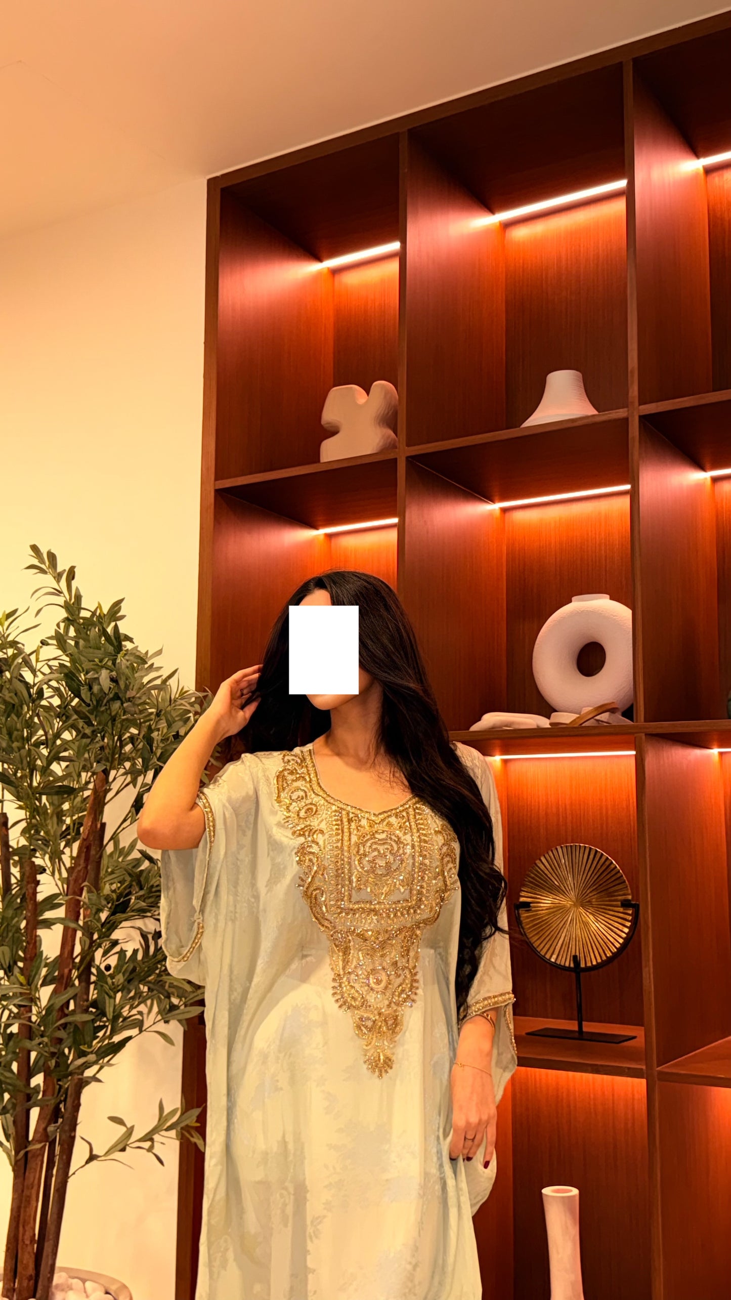 C81 dress
